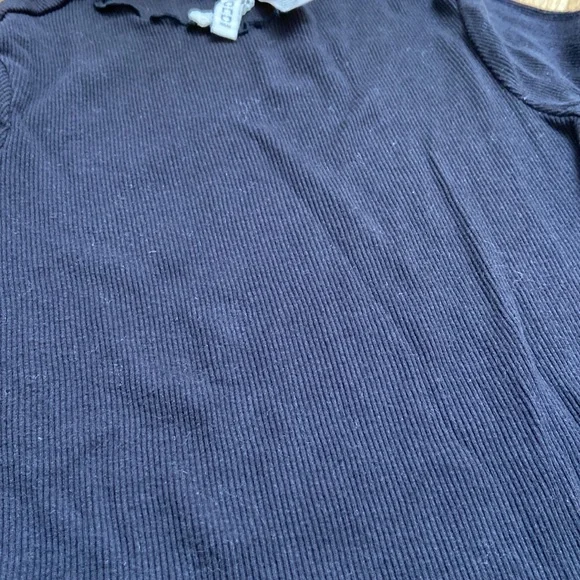 H&M Y2K Ruffle Hem Ribbed Long Sleeve - Picture 5 of 6